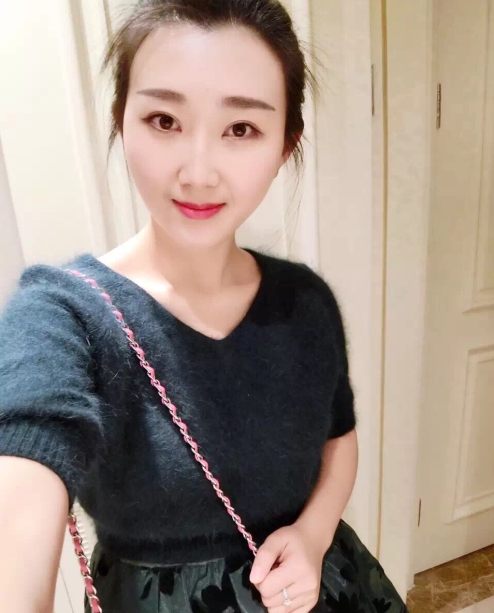 小妮的第三张照片--惠安相亲网