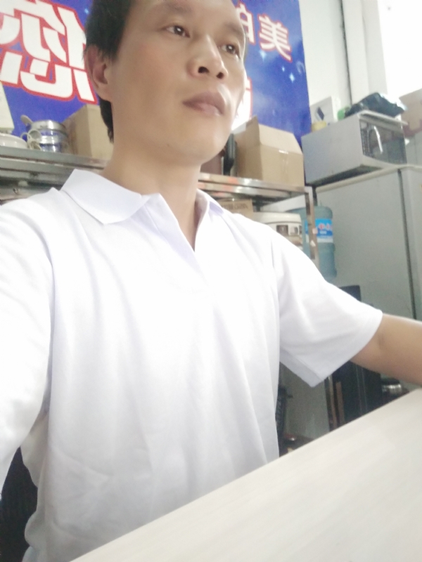 深蓝色的海的第一张照片--惠安相亲网