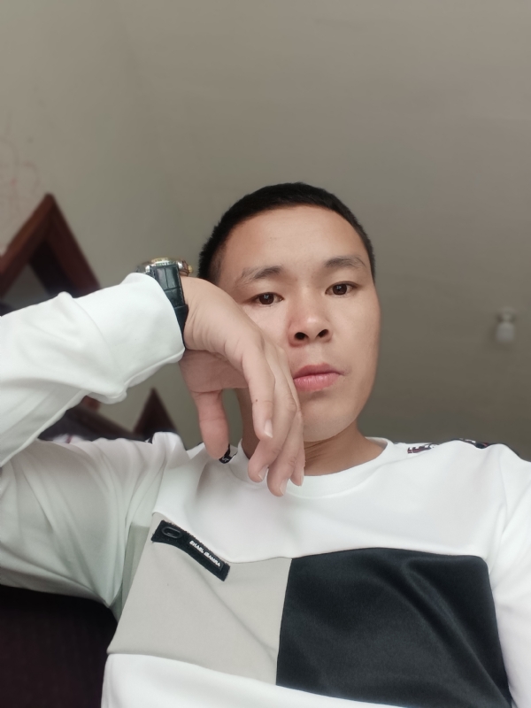 冷漠的第一张照片--惠安相亲网