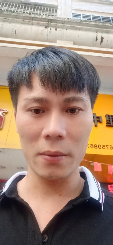 笑看人生的第一张照片--惠安相亲网
